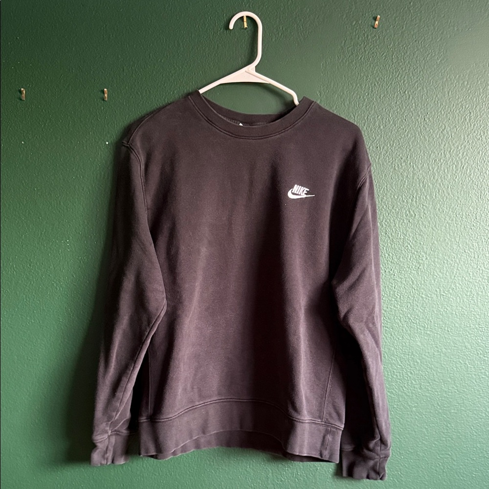 Nike Men's Dark Gray Crewneck Sweater